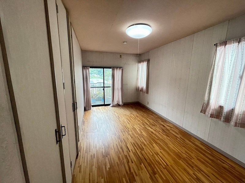 紅梅四丁目戸建 内観写真（リビング以外の居室）