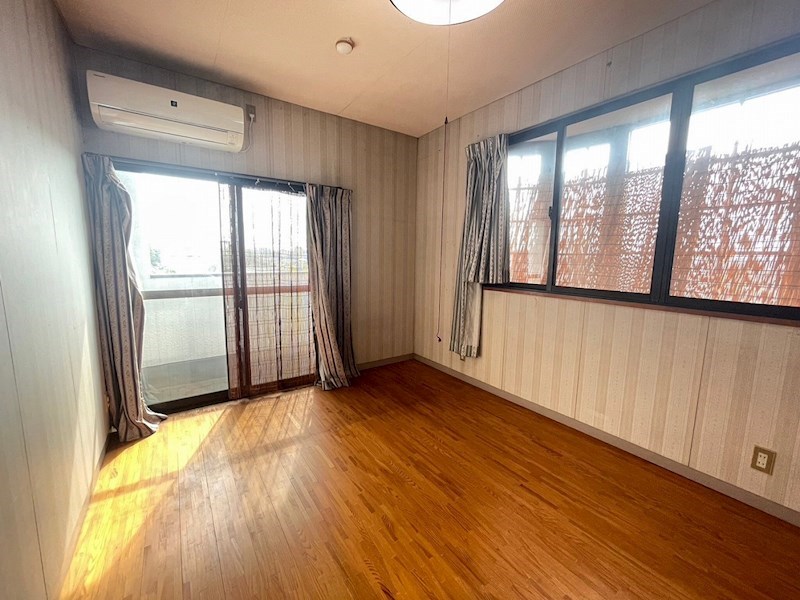 紅梅四丁目戸建 内観写真（リビング以外の居室）