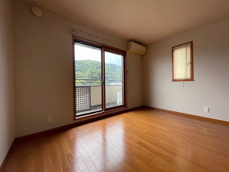 紅梅四丁目戸建 内観写真（リビング以外の居室）