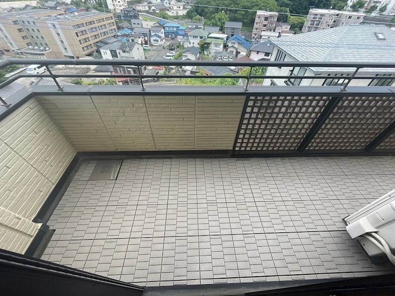 紅梅四丁目戸建 現地写真（バルコニー）