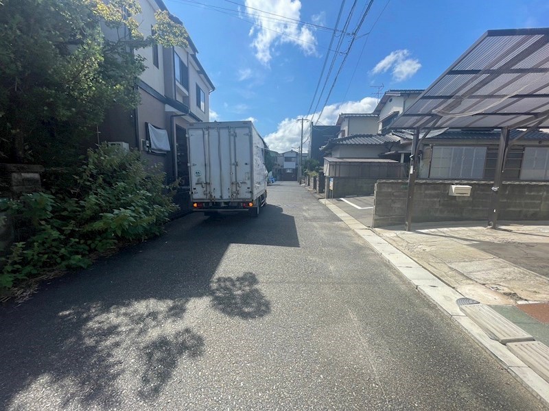 本城四丁目土地 現地写真（前面道路含む現地写真）