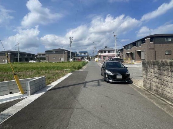 二東二丁目土地D号地 現地写真（前面道路含む現地写真）