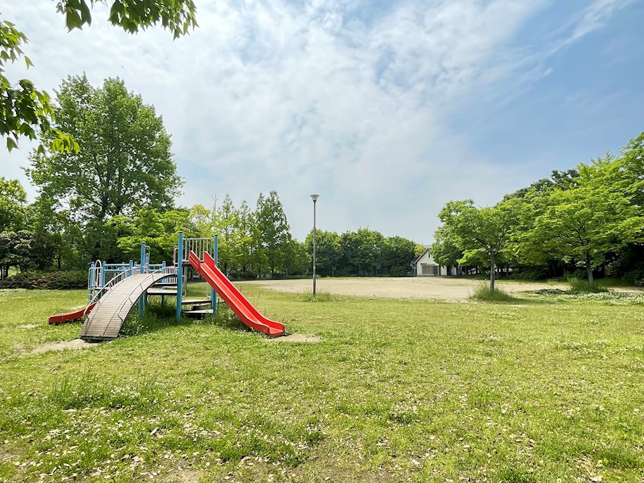ミリオンコーポラス折尾 公園