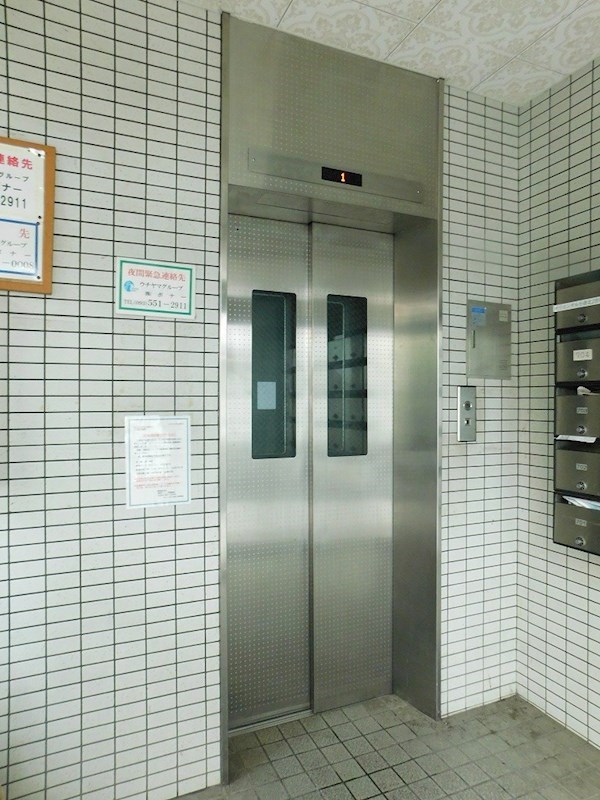 オリエンタル小倉北第二 共用部写真（ロビー）