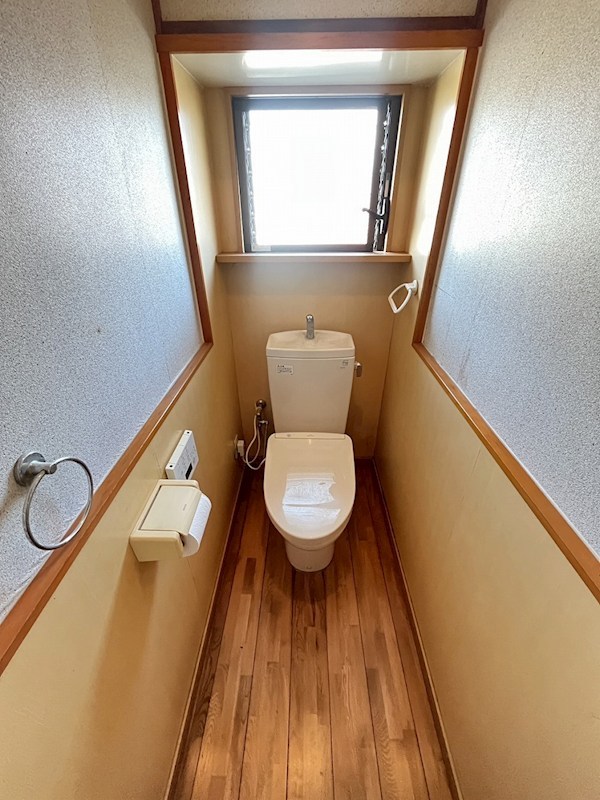 西新町二丁目戸建 内観写真（トイレ）
