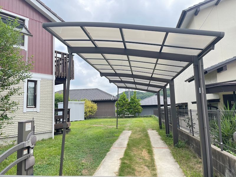 西鞘ケ谷町戸建 現地写真（駐車場）