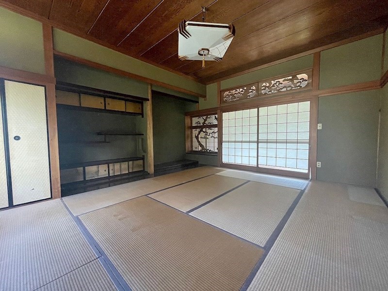 龍徳戸建 内観写真（リビング以外の居室）