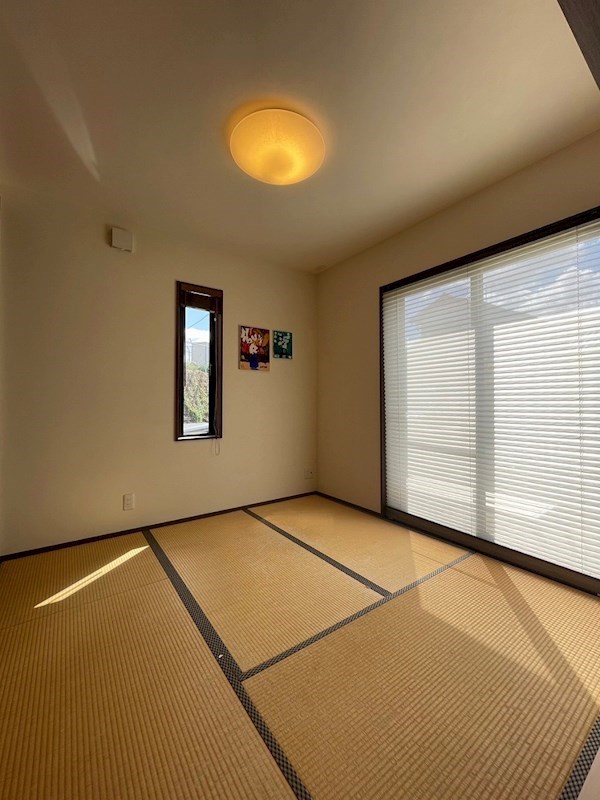 通谷五丁目戸建 内観写真（リビング以外の居室）