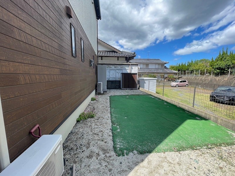 通谷五丁目戸建 現地写真（庭）