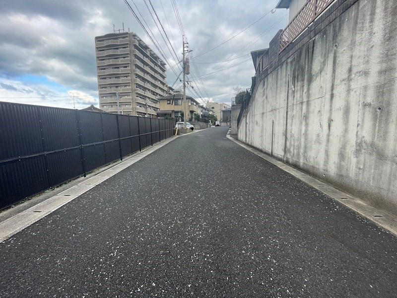 浅川台一丁目戸建 現地写真（前面道路含む現地写真）