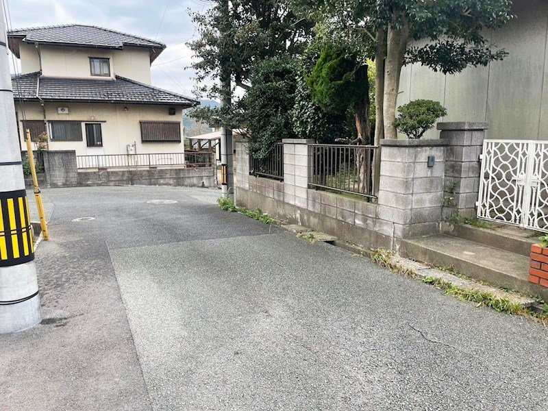 別当町戸建 現地写真（前面道路含む現地写真）