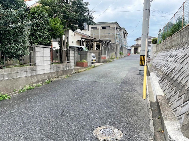 別当町戸建 現地写真（前面道路含む現地写真）