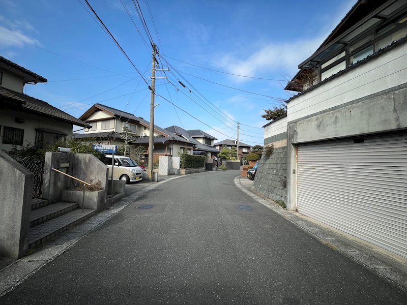舞ケ丘二丁目戸建 現地写真（前面道路含む現地写真）