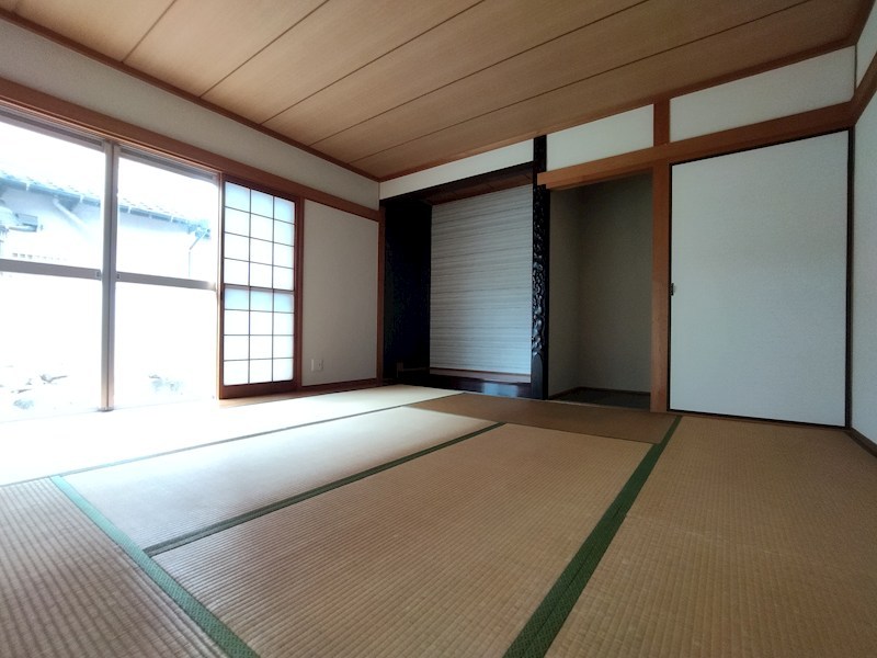 高須北一丁目戸建 内観写真（リビング以外の居室）