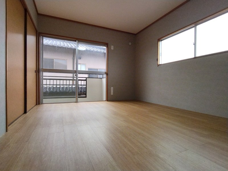 高須北一丁目戸建 内観写真（リビング以外の居室）
