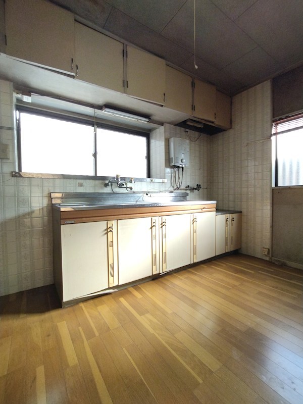 土穴二丁目戸建 内観写真（キッチン）