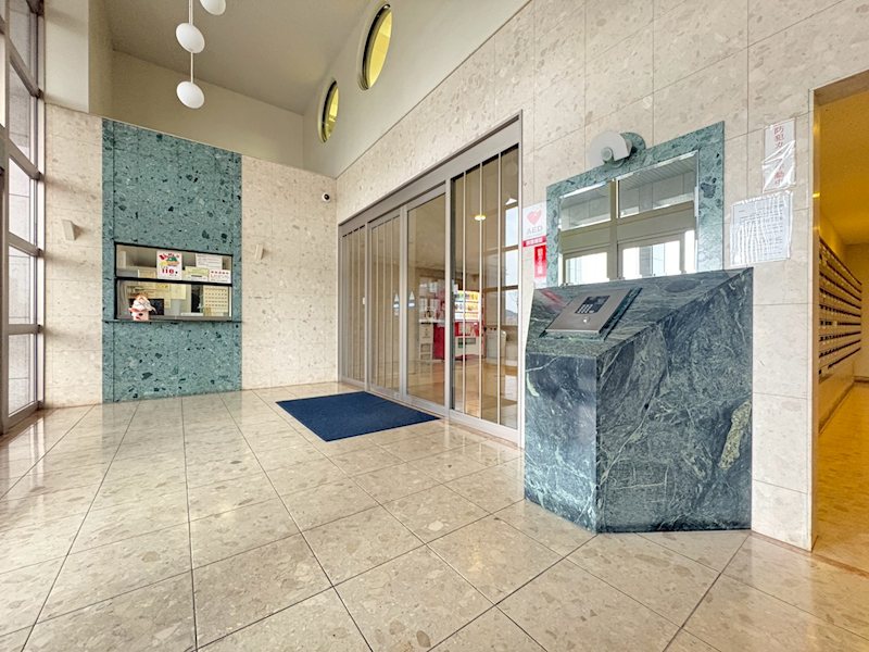 グランドパレスヴァンテアン徳力 共用部写真（エントランス）