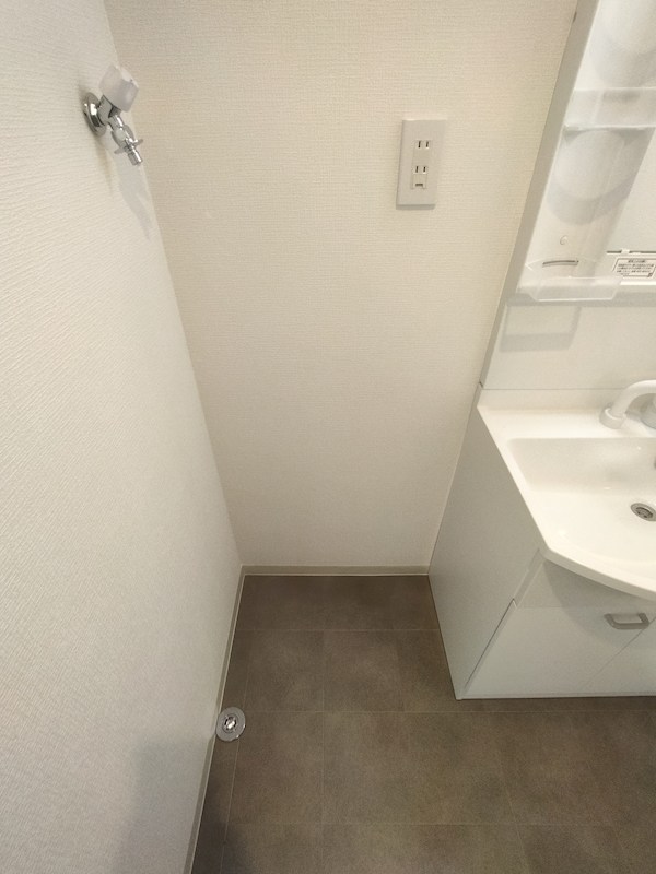 町上津役西三丁目戸建 内観写真（洗面台・洗面所）