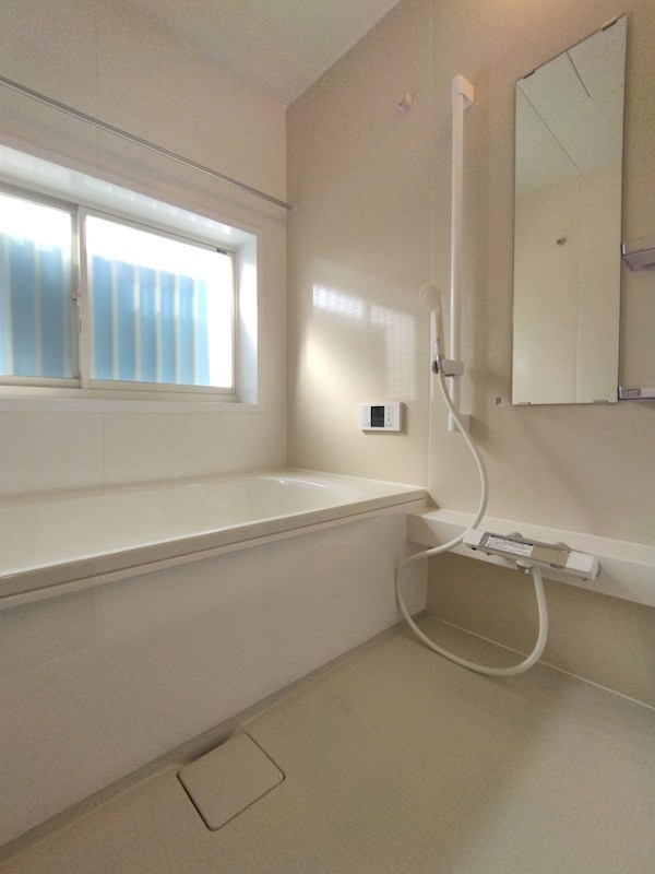 町上津役西三丁目戸建 内観写真（浴室）