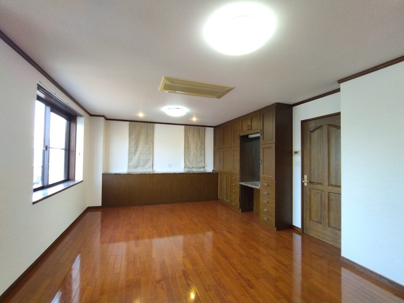 通谷二丁目戸建 内観写真（リビング以外の居室）