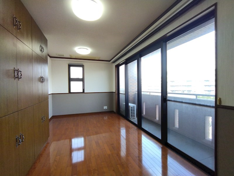 通谷二丁目戸建 内観写真（リビング以外の居室）