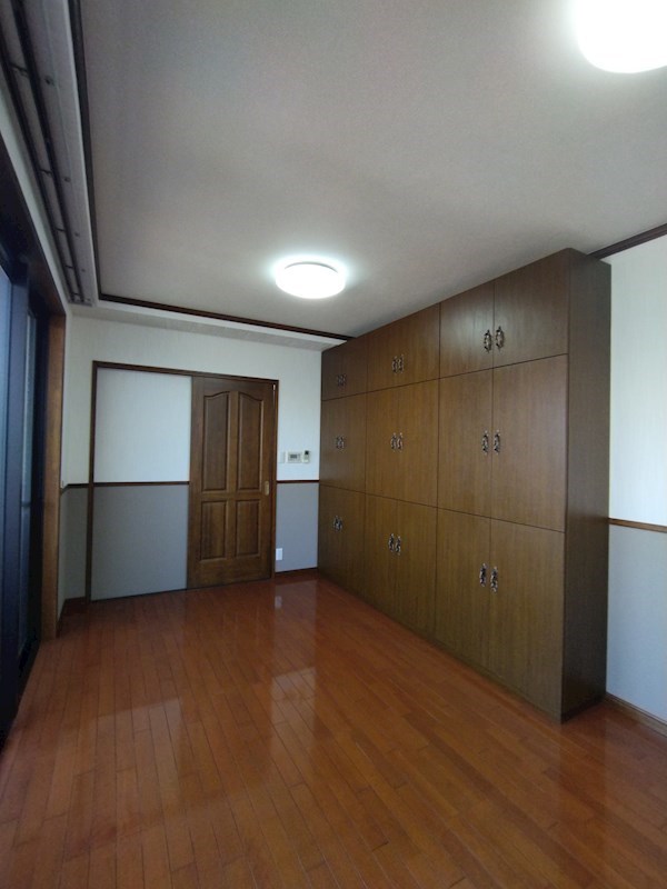 通谷二丁目戸建 内観写真（リビング以外の居室）