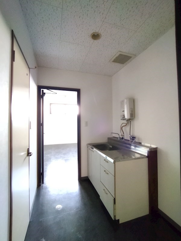通谷二丁目戸建 内観写真（キッチン）