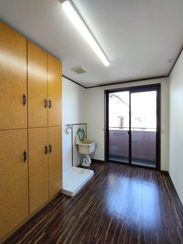 通谷二丁目戸建 内観写真（洗面台・洗面所）