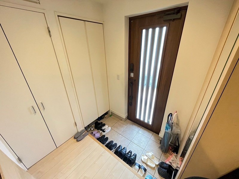 高須東一丁目戸建 現地写真（玄関）