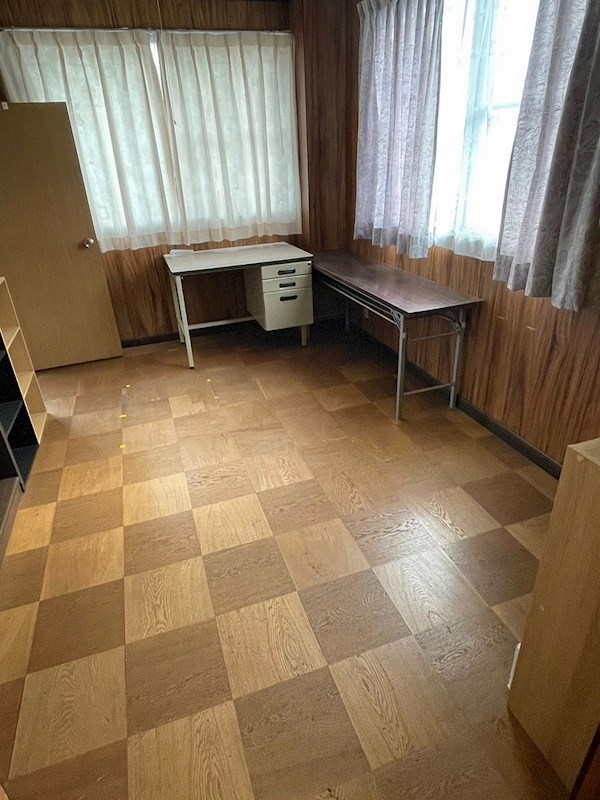 日吉台一丁目戸建 内観写真（リビング以外の居室）