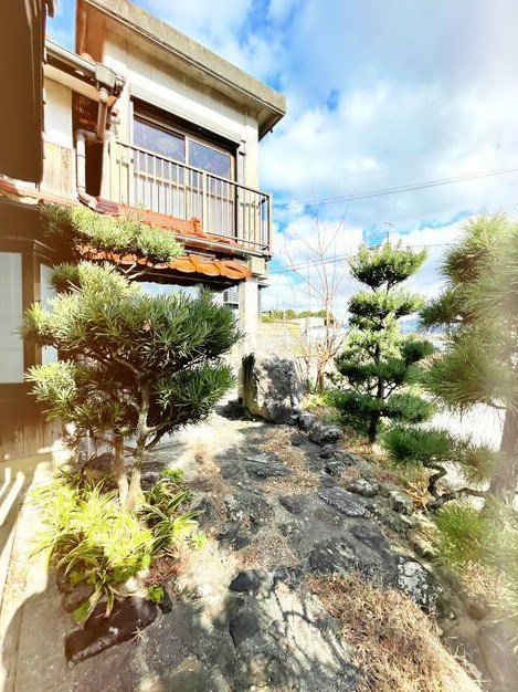 楠橋西二丁目戸建 現地写真（庭）