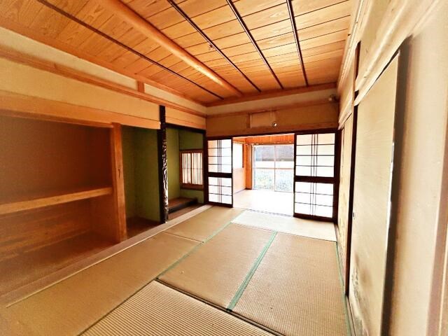 楠橋西二丁目戸建 内観写真（リビング以外の居室）