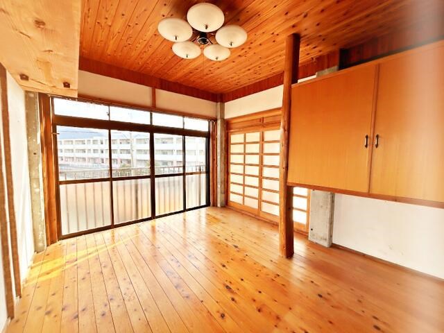 楠橋西二丁目戸建 内観写真（リビング以外の居室）