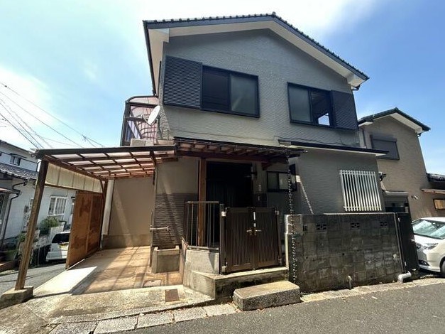 西鞘ケ谷町戸建 現地写真（駐車場）