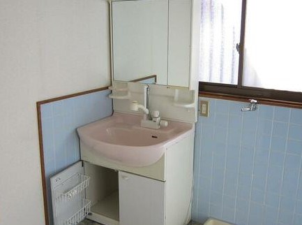 下富野三丁目戸建 内観写真（洗面台・洗面所）