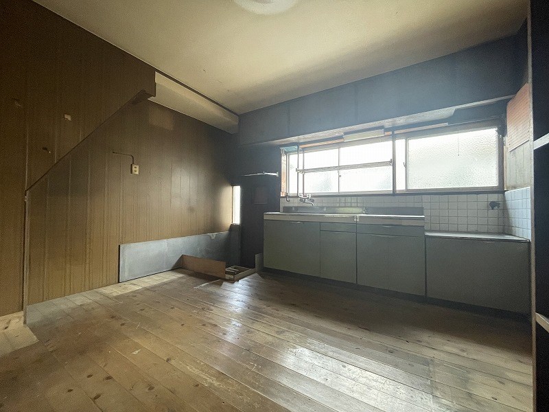 沢見一丁目8番戸建 内観写真（リビング）