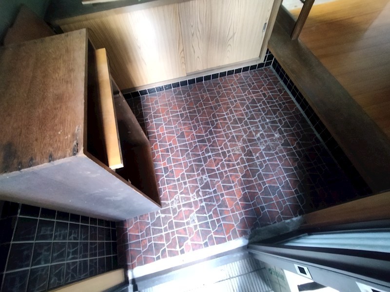 沢見一丁目8番戸建 現地写真（玄関）