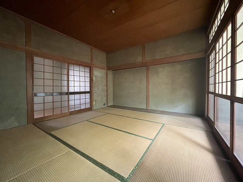 沢見一丁目8番戸建 内観写真（リビング以外の居室）