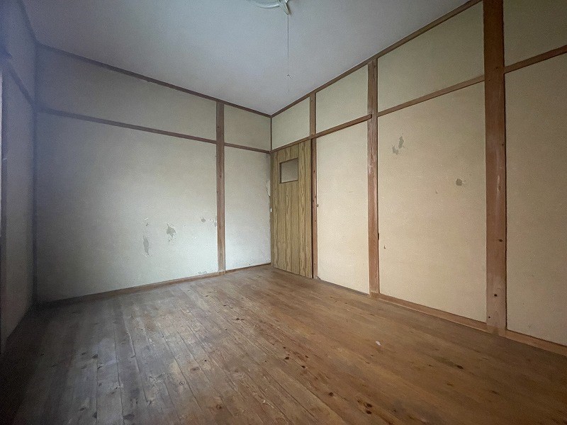 沢見一丁目8番戸建 内観写真（リビング以外の居室）