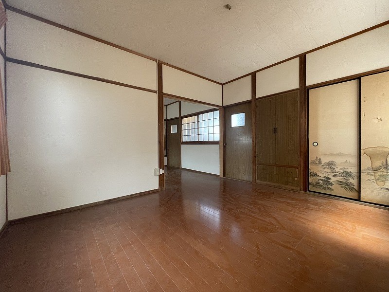 沢見一丁目8番戸建 内観写真（リビング以外の居室）