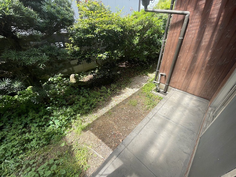 沢見一丁目8番戸建 現地写真（庭）
