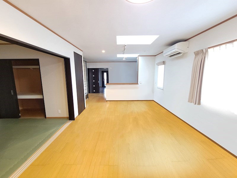 福岡県北九州市門司区白野江４丁目 内観写真（リビング）