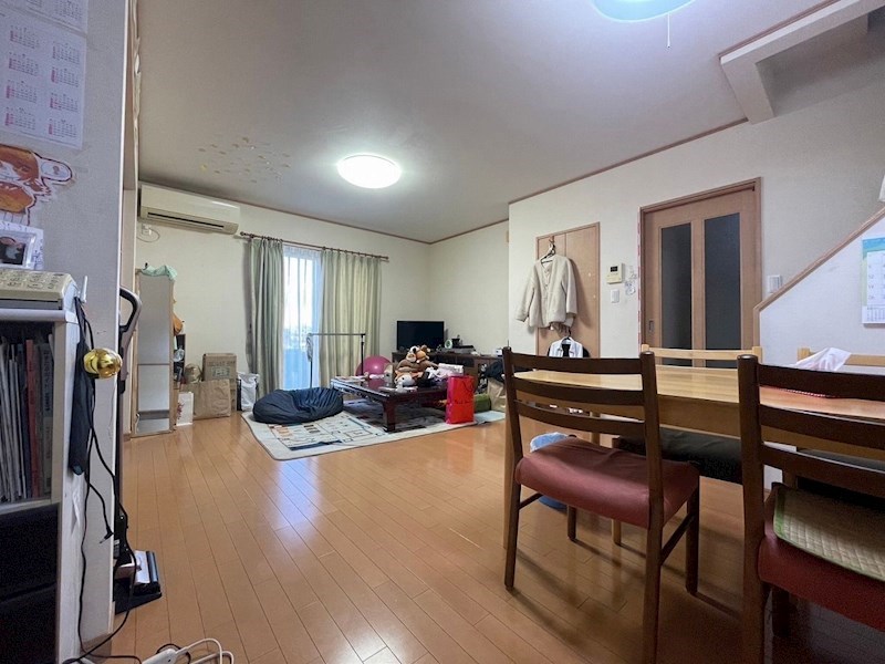 古前二丁目4番戸建 内観写真（リビング）