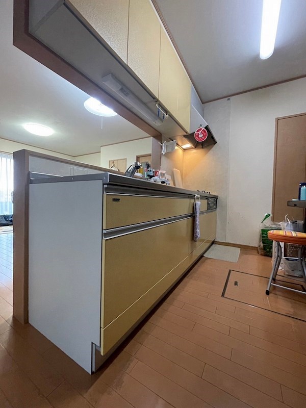 古前二丁目4番戸建 内観写真（キッチン）