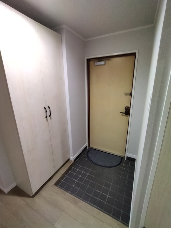 トーカンマンション清水5 現地写真（玄関）