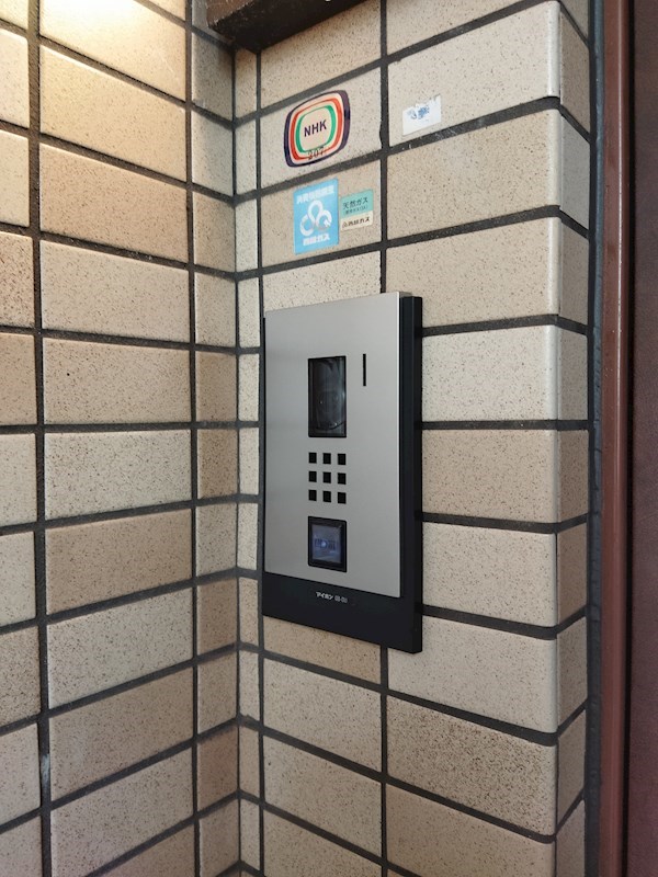 トーカンマンション清水5 現地写真（玄関）