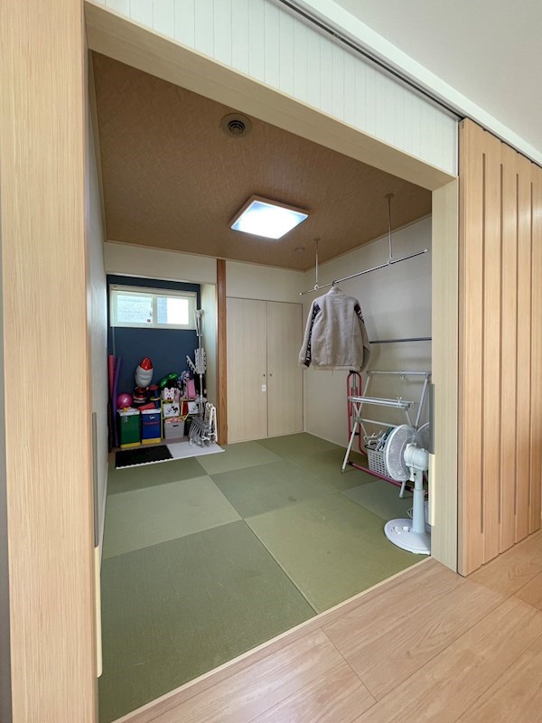 大字今井3145番戸建 内観写真（リビング以外の居室）