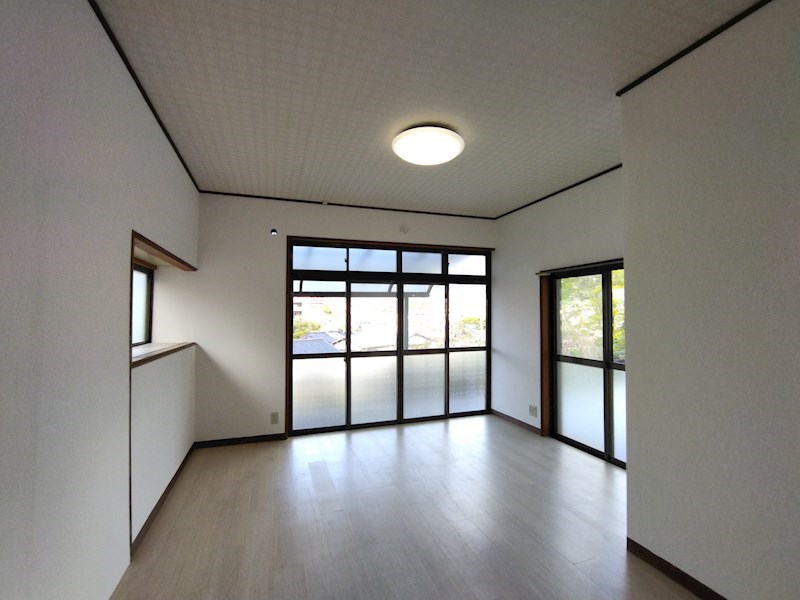 下上津役三丁目戸建 内観写真（リビング）