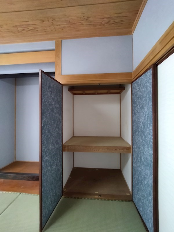 下上津役三丁目戸建 内観写真（収納）