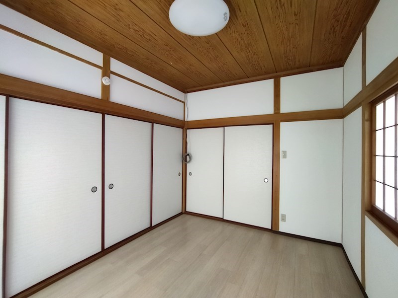 下上津役三丁目戸建 内観写真（リビング以外の居室）